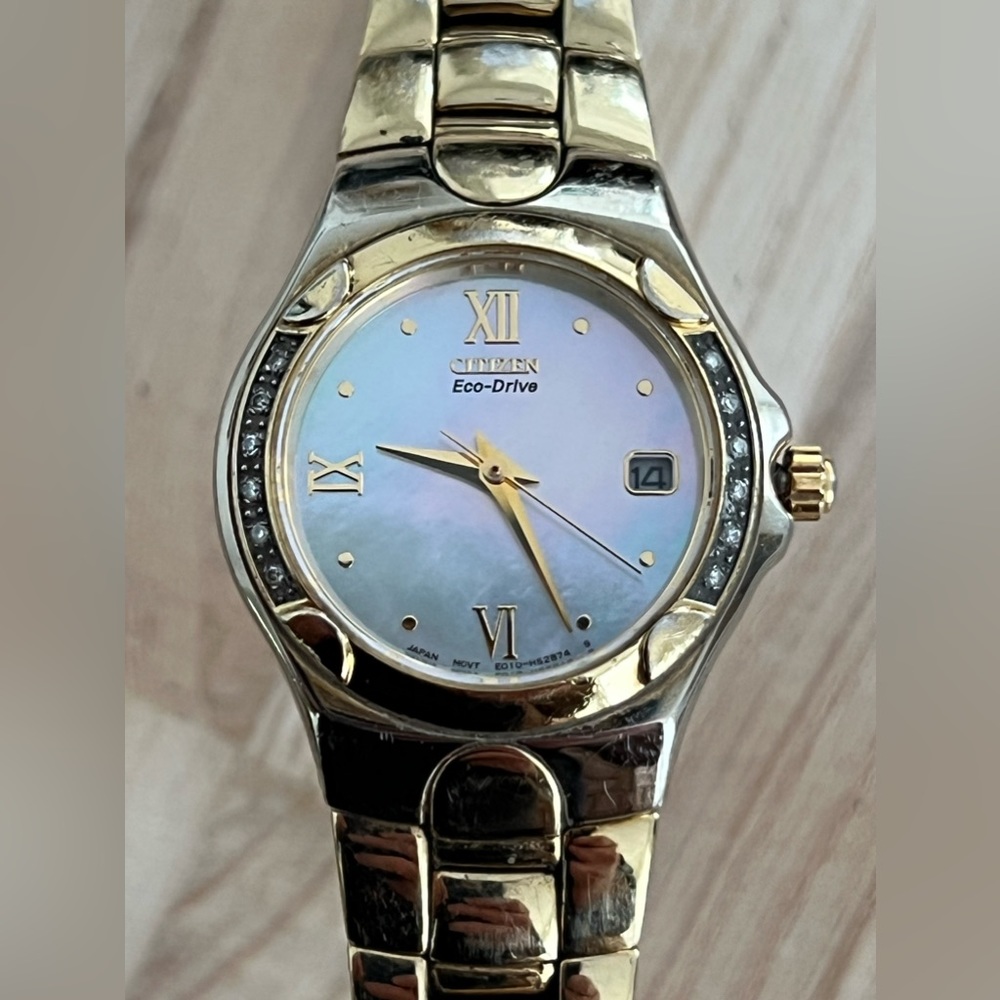 Citizen Eco-Drive Ladies Watch Genuine Diamonds Pearl Dial Gold Tone Bracelet